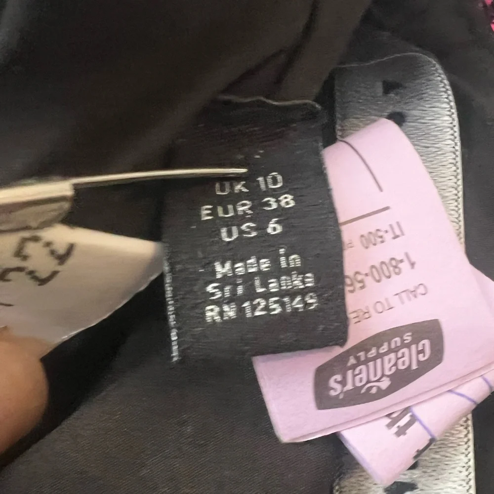 Top Shop Pink Leopard Sequin Bell Sleeve Top US 6 - Picture 3 of 7